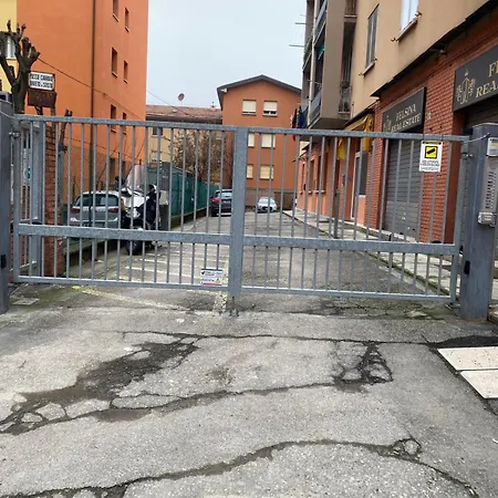 Futura Home, Fiera Con Parcheggio Privato * Bolonya
